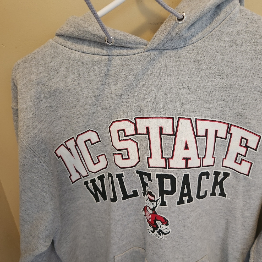 NC State Wolfpack Retro Champion Hoodie Small Gray